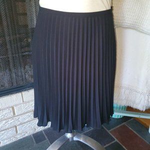 Ann Taylor Vintage Black Crepe Pleated Skirt 2